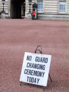guard-changing-ceremony-1564817-639x852